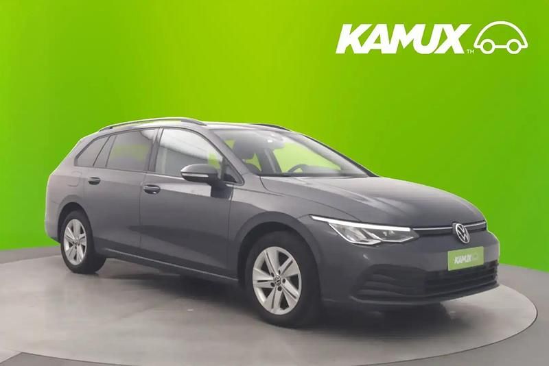 Dolphin gray metallic Käytetty 2021 VW Golf VIII Life Farmari | 18 990 € (Supertarjous) - Kuva 1/4