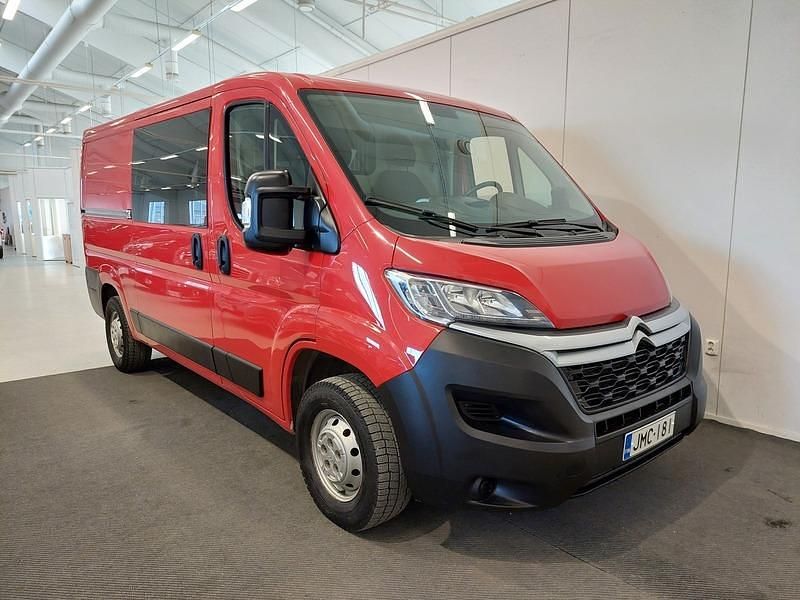 Käytetty Citroën Jumper 140 HP (102 kW) 2021 Punainen Tila-auto