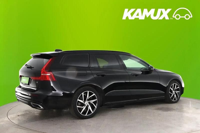 Käytetty Volvo V60 Business Edition 253 HP (186 kW) 2020 Musta Farmari