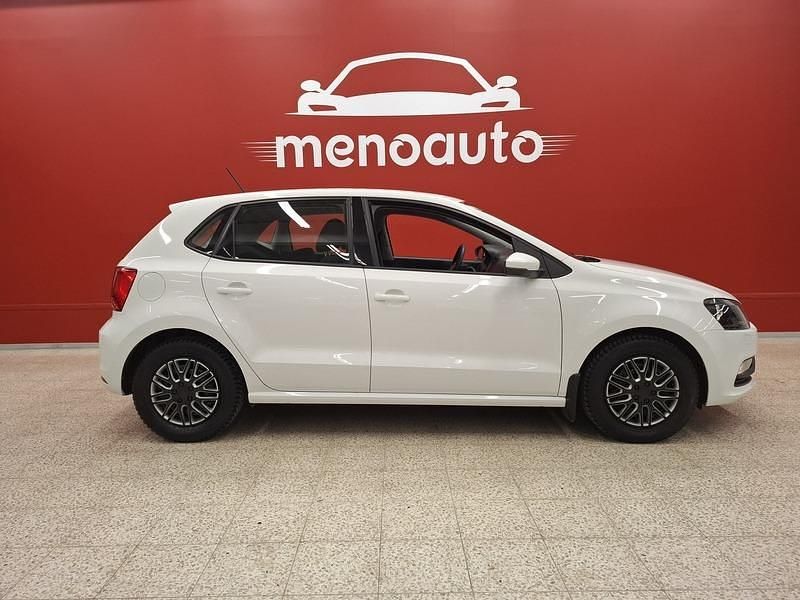 Käytetty VW Polo Trendline 75 HP (55 kW) 2017 Viistoperä