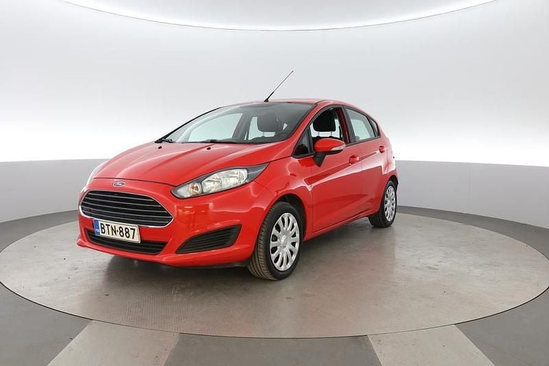 Käytetty Ford Fiesta Trend 80 HP (58 kW) 2015 Viistoperä