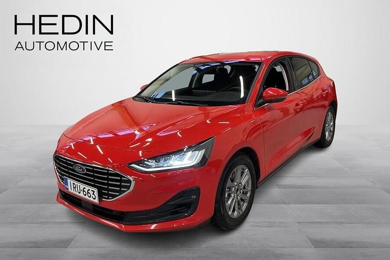 Punainen Käytetty 2024 Ford Focus Titanium Viistoperä | 20 900 € (Hyvä tarjous) - Kuva 1/3