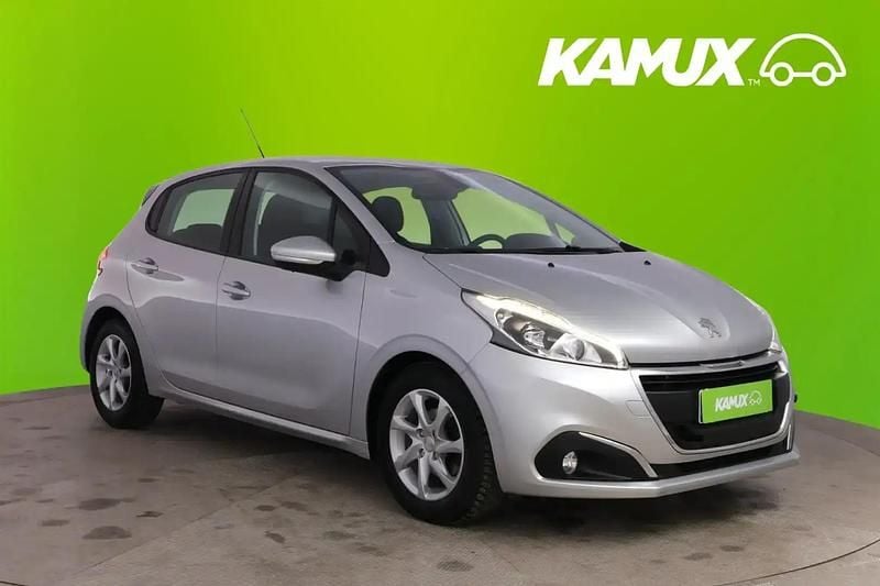 Käytetty Peugeot 208 Active 82 HP (60 kW) 2016 Hopea / harmaa Viistoperä