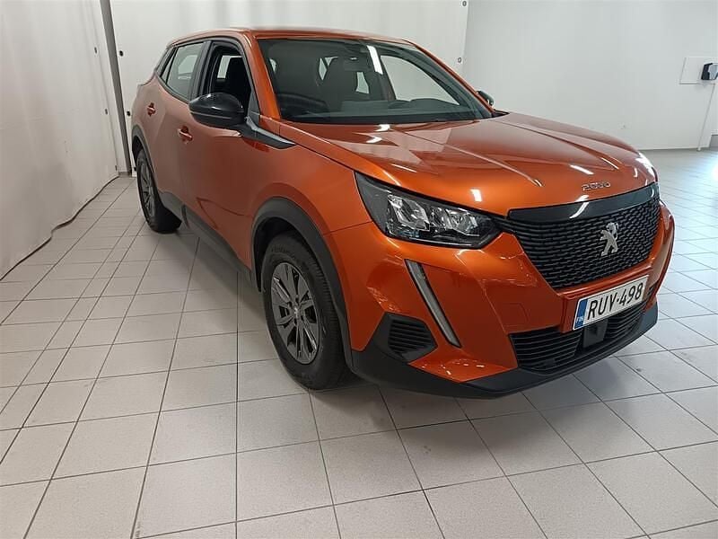 Käytetty Peugeot 2008 Active 131 HP (96 kW) 2022 Oranssi Katumaasturi