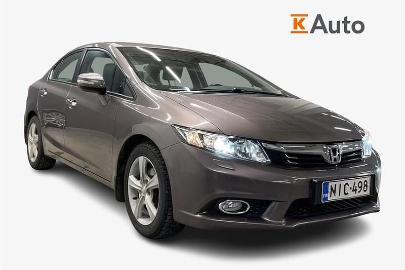 Käytetty 2012 Honda Civic Executive Sedan | 13 770 € (Perustarjous) - Kuva 1/3