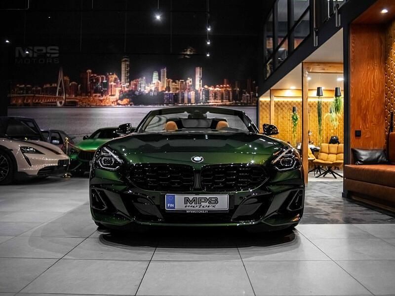 Käytetty BMW Z4 M Sport 340 HP (250 kW) 2024 Vihreä Avoauto