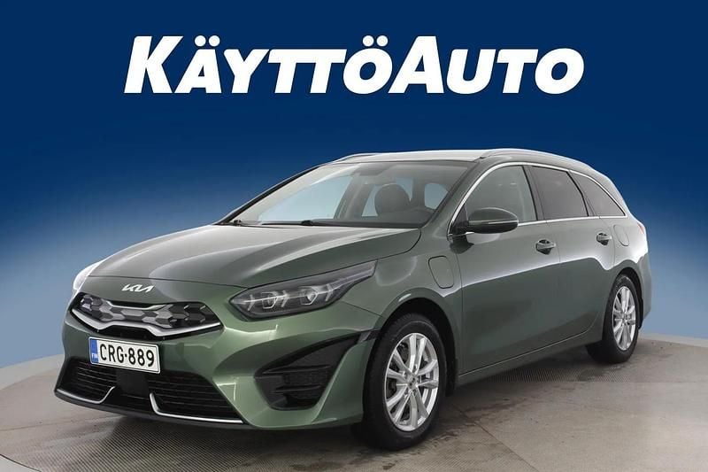 Käytetty Kia Ceed Sportswagon Premium 140 HP (102 kW) 2022 Met. vihreä Farmari