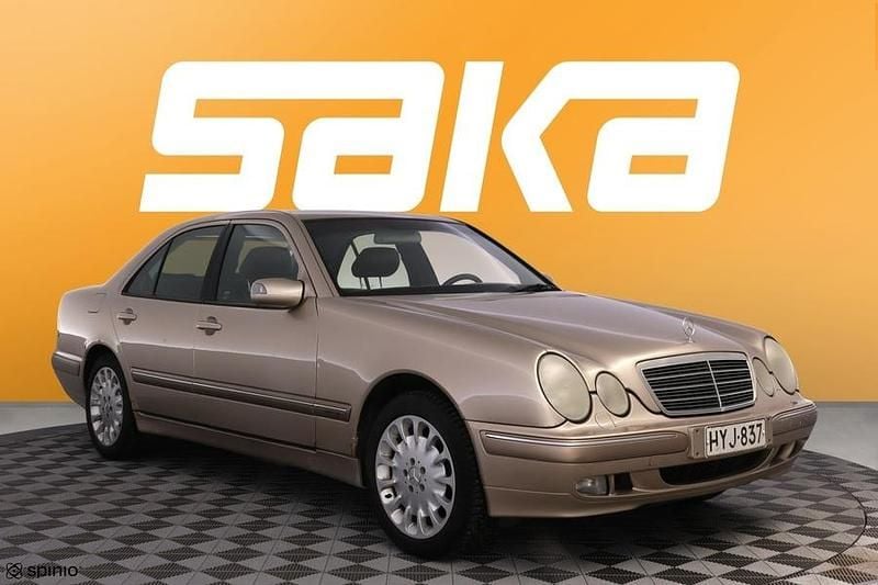 Käytetty 1999 Mercedes E320 Sedan | 4 400 € - Kuva 1/3