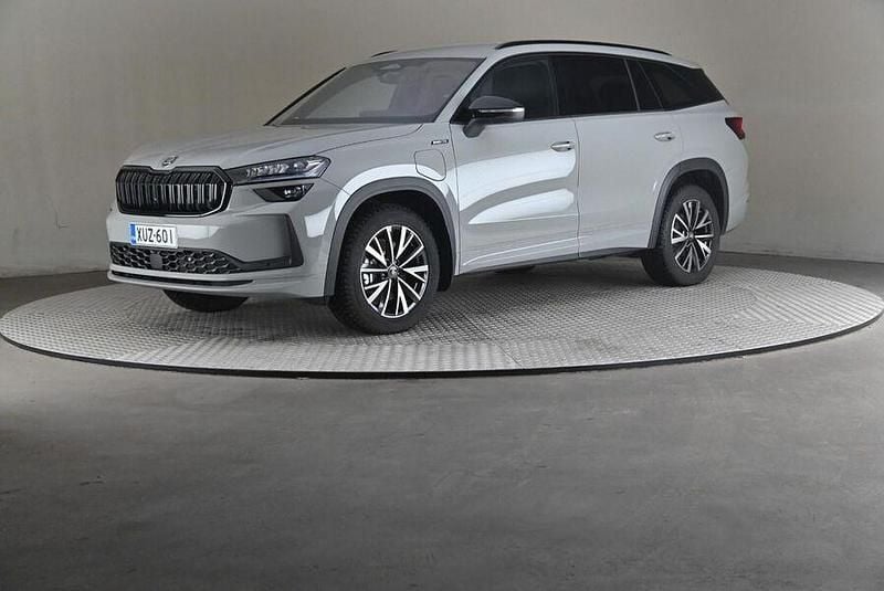 Uusi Skoda Kodiaq SportLine 204 HP (150 kW) 2025 Katumaasturi