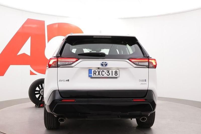 Käytetty Toyota RAV4 Hybrid Active 306 HP (225 kW) 2024 040 pure white Katumaasturi
