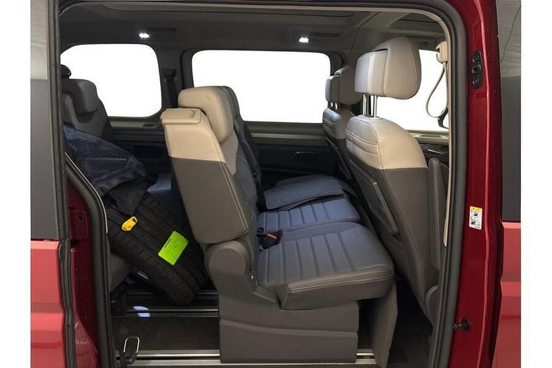 Käytetty VW Multivan Business 177 HP (130 kW) 2025 Van