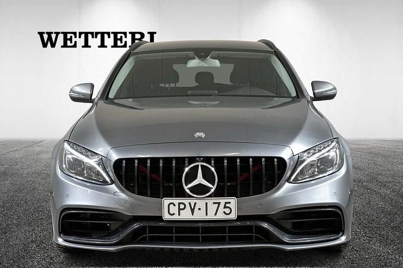 Käytetty Mercedes C220 Business 170 HP (125 kW) 2017 Harmaa Farmari