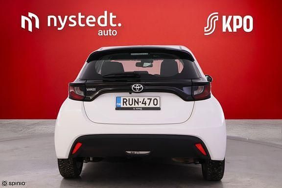 Käytetty Toyota Yaris Multidrive S 125 HP (91 kW) 2021 Valkoinen Viistoperä