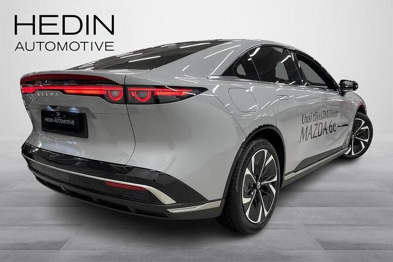 Käytetty Mazda 6e Takumi-Line 189 kW (258 HP) 2025 Harmaa Sedan