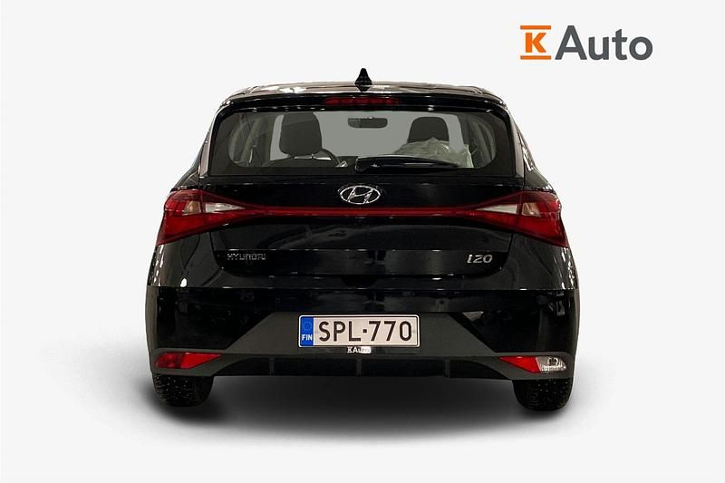 Käytetty Hyundai i20 Comfort 101 HP (74 kW) 2023 Musta Viistoperä