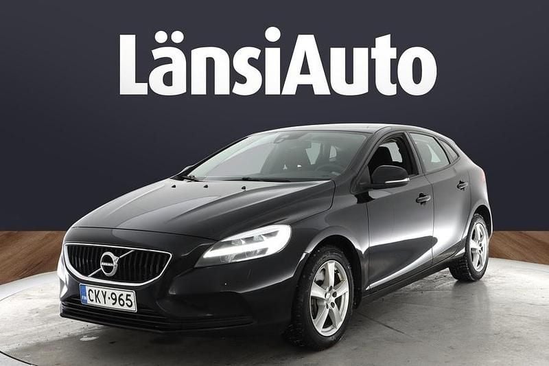 Käytetty Volvo V40 Business Edition 120 HP (88 kW) 2017 Musta Viistoperä