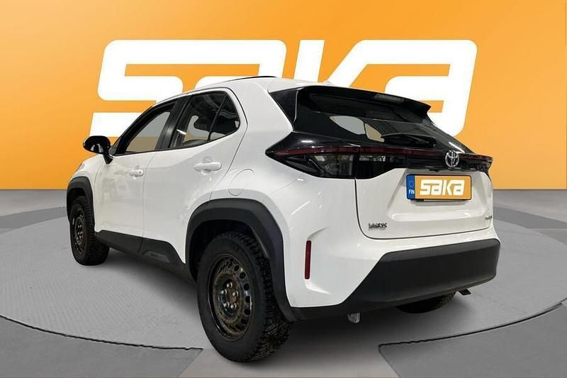 Käytetty Toyota Yaris Cross Business Edition 116 HP (85 kW) 2022 Katumaasturi