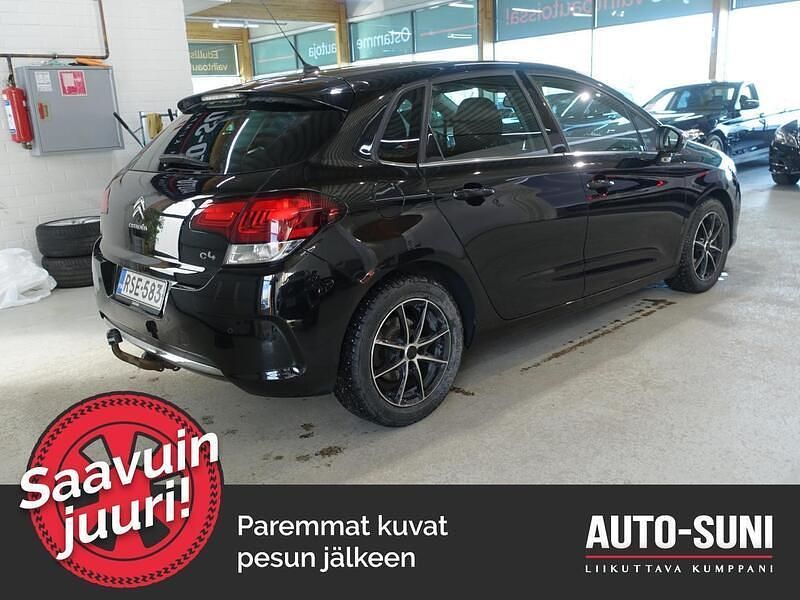 Käytetty Citroën C4 Intensive 131 HP (96 kW) 2015 Viistoperä