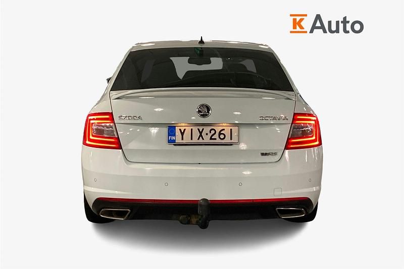 Käytetty Skoda Octavia RS 184 HP (135 kW) 2016 Valkoinen Viistoperä