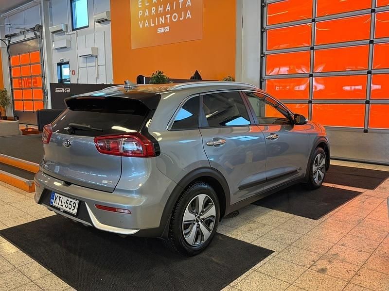 Käytetty Kia Niro 105 HP (77 kW) 2019 Katumaasturi