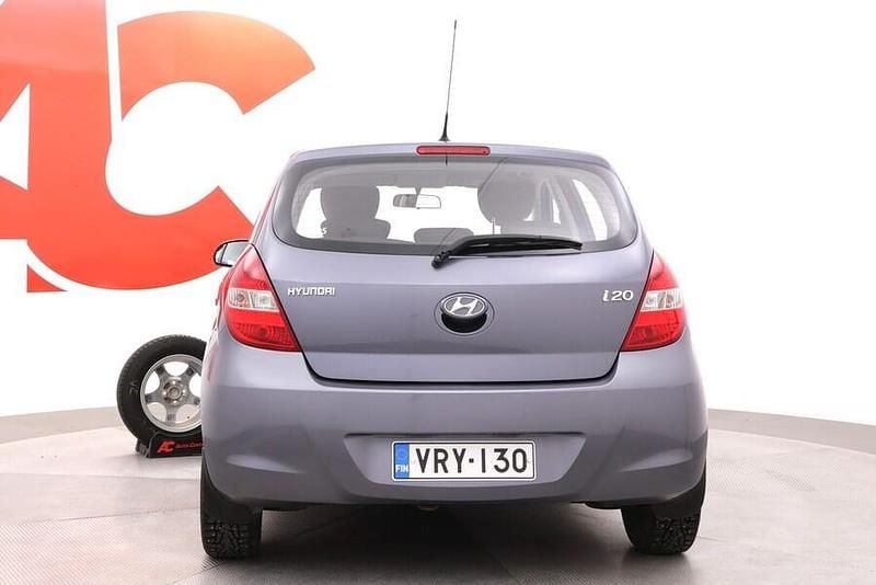 Käytetty Hyundai i20 Classic 78 HP (57 kW) 2010 Harmaa Viistoperä