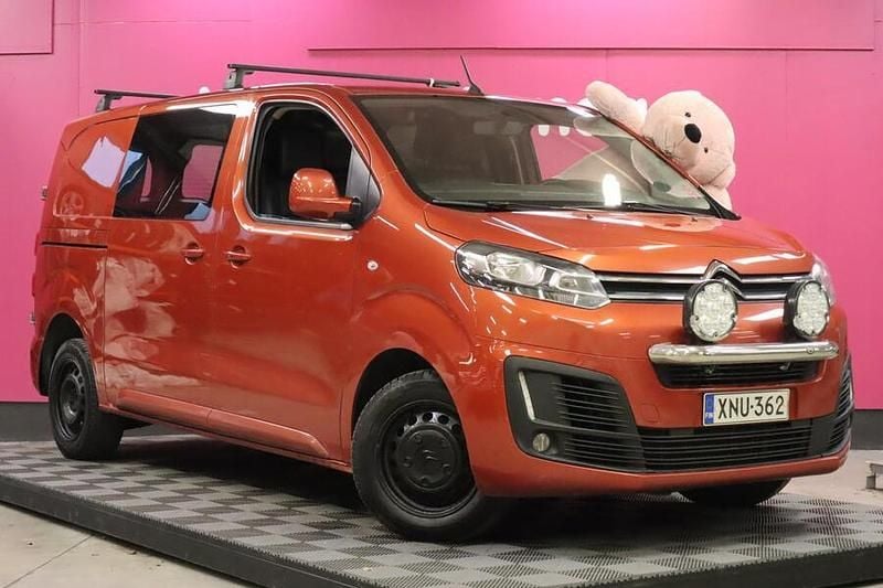 Käytetty 2018 Citroën Jumpy Tila-auto | 10 900 € (Perustarjous) - Kuva 1/3
