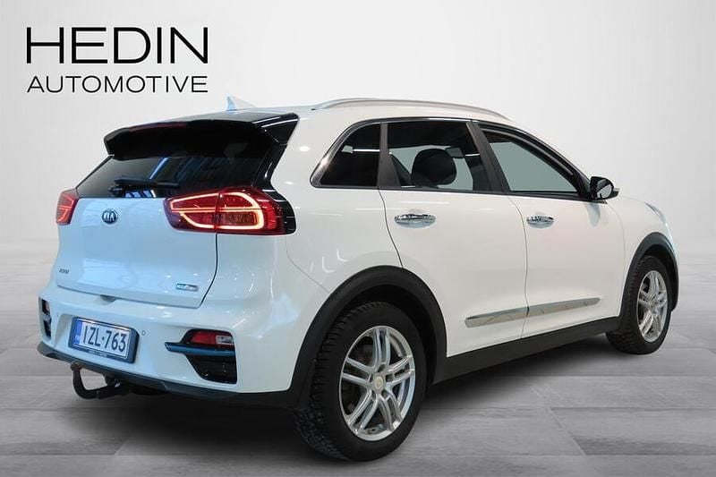 Käytetty Kia Niro Premium 150 kW (204 HP) 2021 Valkoinen Katumaasturi
