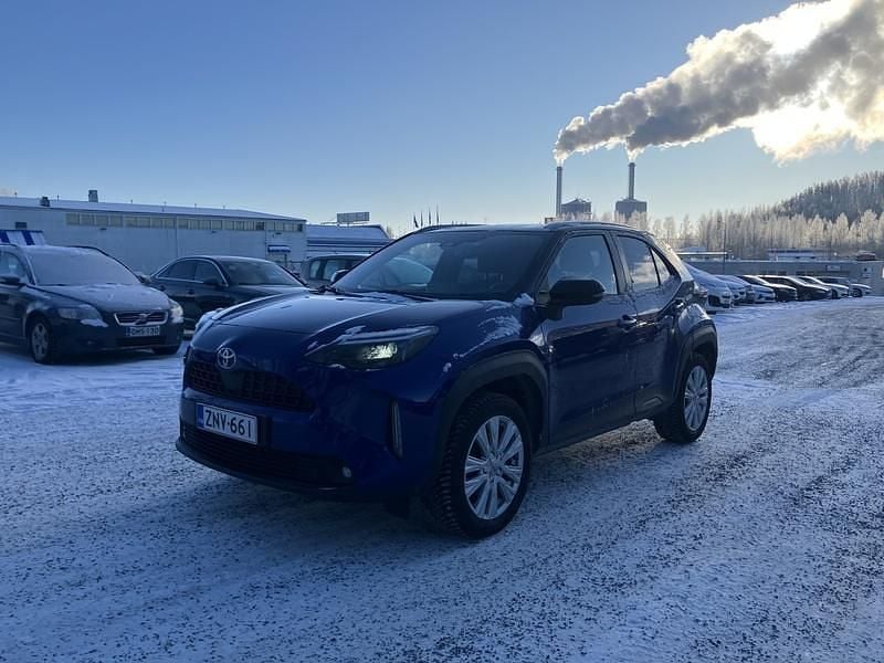 Käytetty Toyota Yaris Cross 116 HP (85 kW) 2022 Katumaasturi