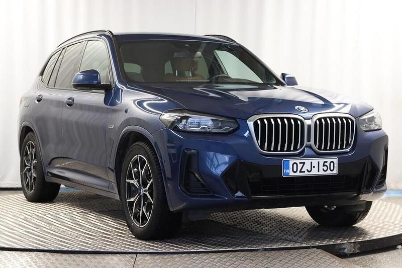 Käytetty BMW X3 M Sport 184 HP (135 kW) 2022 Katumaasturi
