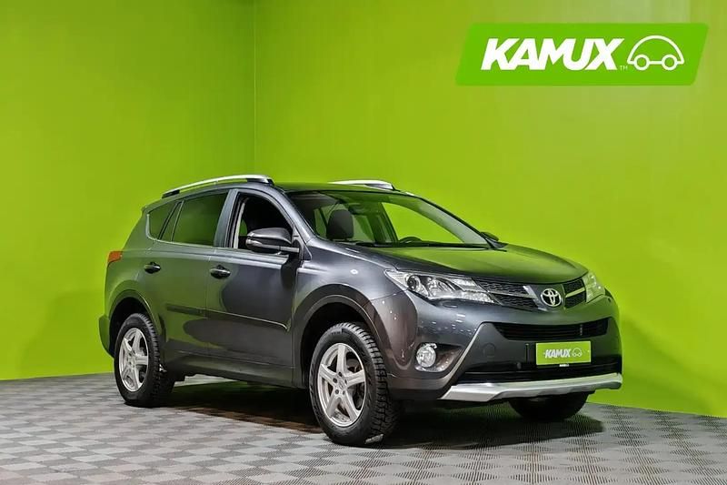 Käytetty Toyota RAV4 Active 152 HP (111 kW) 2015 Hopea / harmaa Katumaasturi