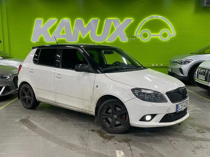 Käytetty Skoda Fabia RS 180 HP (132 kW) 2012 Valkoinen Viistoperä