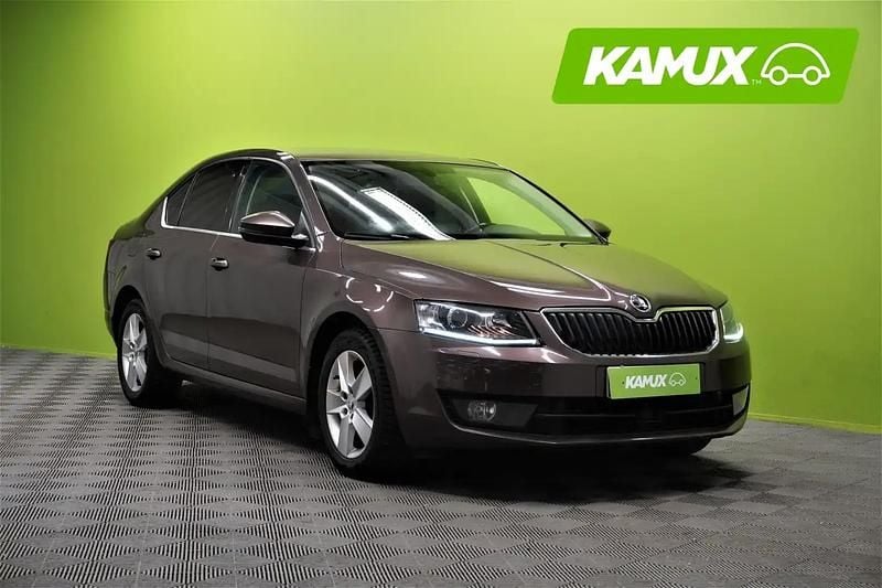 Ruskea Käytetty 2015 Skoda Octavia Elegance Sedan | 9 680 € (Supertarjous) - Kuva 1/4