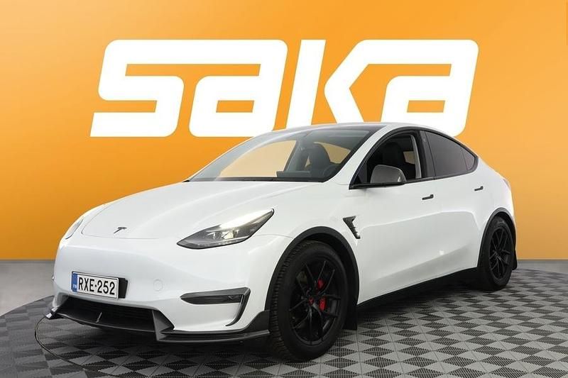Käytetty Tesla Model Y Performance 336 kW (457 HP) 2022 Katumaasturi