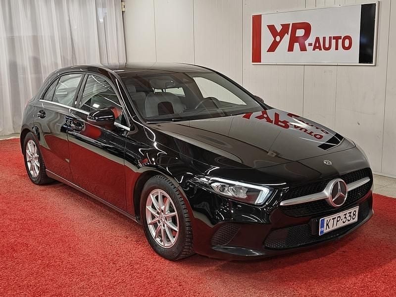 Käytetty Mercedes A180 Business 116 HP (85 kW) 2019 Viistoperä