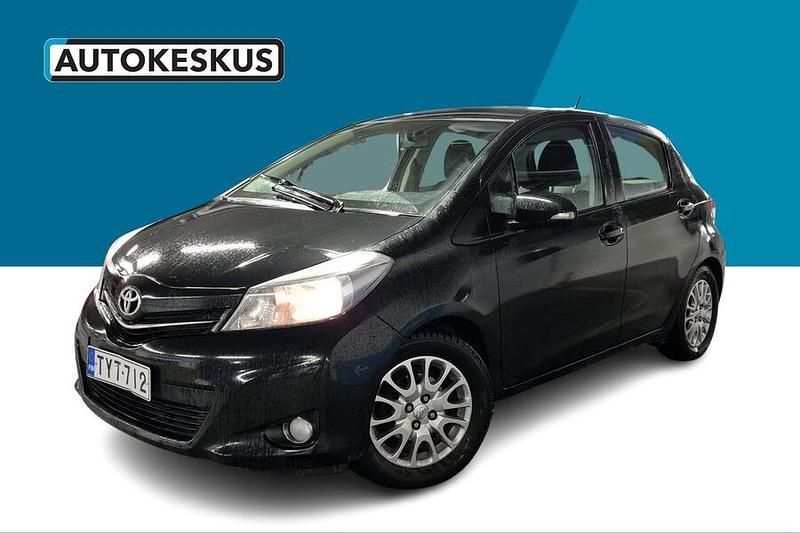Musta Käytetty 2012 Toyota Yaris Multidrive S Viistoperä | 11 700 € (Kallis) - Kuva 1/2