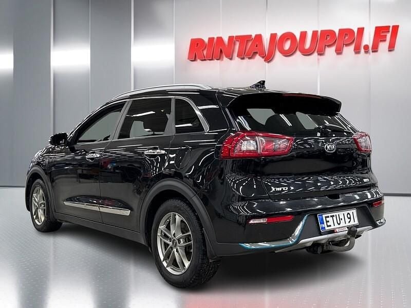 Käytetty Kia Niro EX 77 kW (105 HP) 2018 Musta Katumaasturi