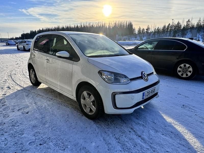 Käytetty VW e-up! Style 61 kW (83 HP) 2021 Viistoperä