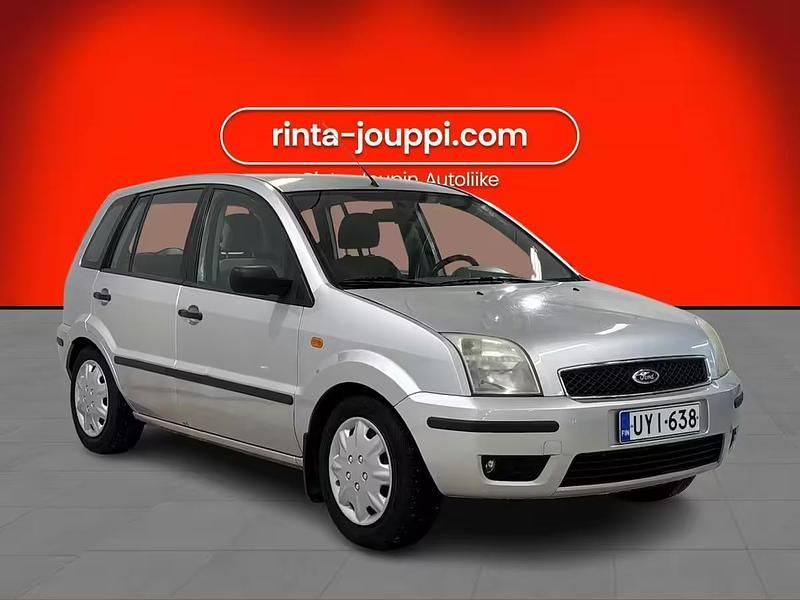 Käytetty Ford Fusion 2003 Viistoperä