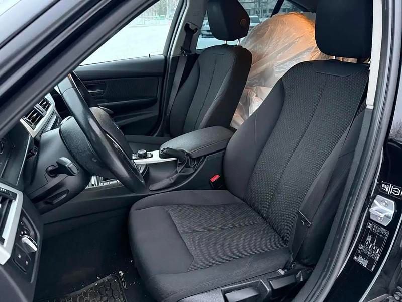 Käytetty BMW 316 116 HP (85 kW) 2013 Musta Sedan