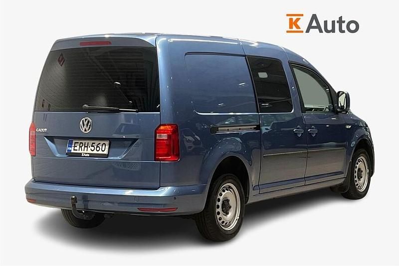 Käytetty VW Caddy Maxi 102 HP (75 kW) 2019 Sininen Tila-auto
