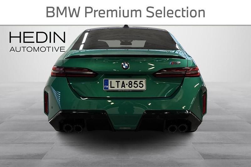 Käytetty BMW M5 2025 Vihreä Sedan