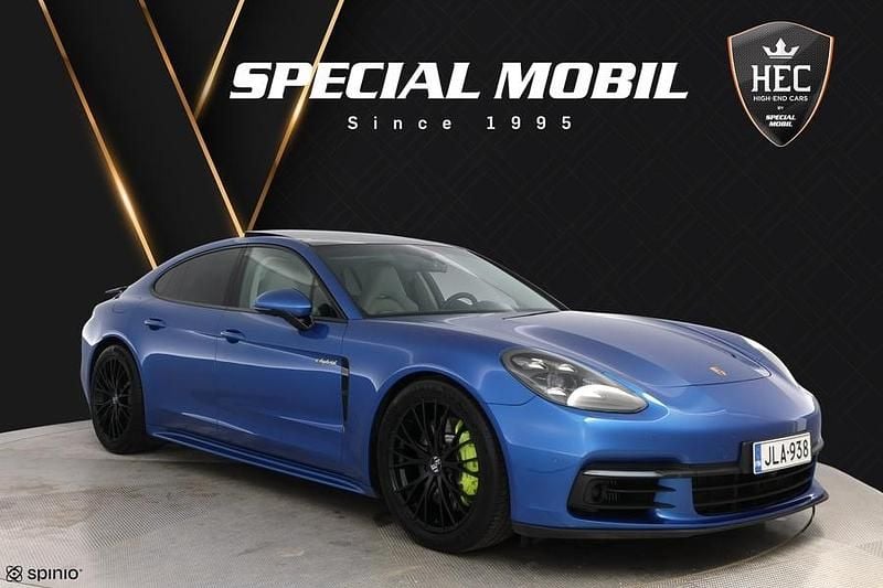 Sininen Käytetty 2017 Porsche Panamera Chrono Viistoperä | 54 900 € - Kuva 1/4