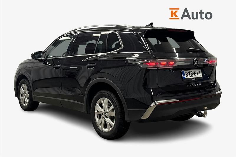 Käytetty VW Tiguan Business 150 HP (110 kW) 2024 Musta Katumaasturi