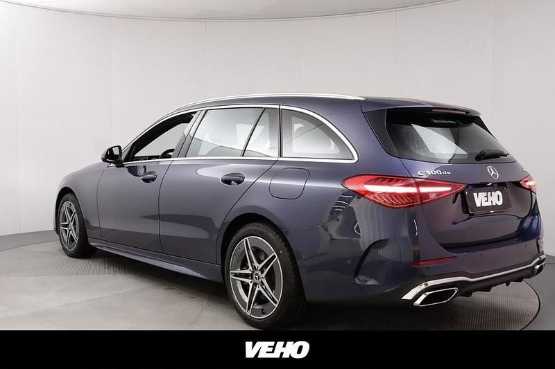 Käytetty Mercedes C300e Business 197 HP (144 kW) 2024 Sininen Farmari