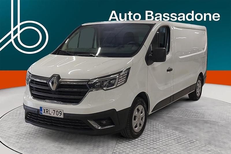Käytetty Renault Trafic 150 HP (110 kW) 2023 Tila-auto