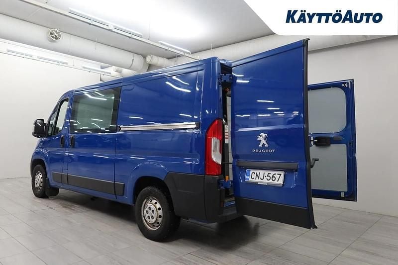 Käytetty Peugeot Boxer 110 HP (80 kW) 2019 Sininen Van
