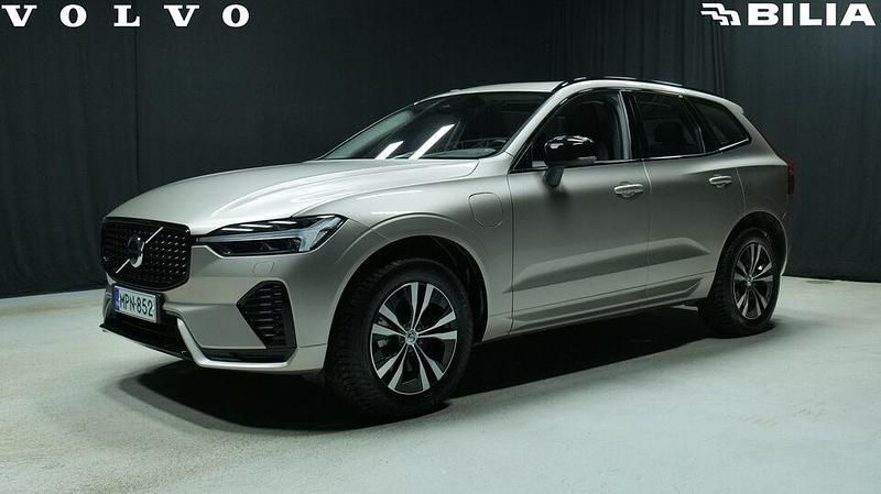 Ruskea Käytetty 2024 Volvo XC60 Plus Katumaasturi | 52 500 € (Hieman kallis) - Kuva 1/3