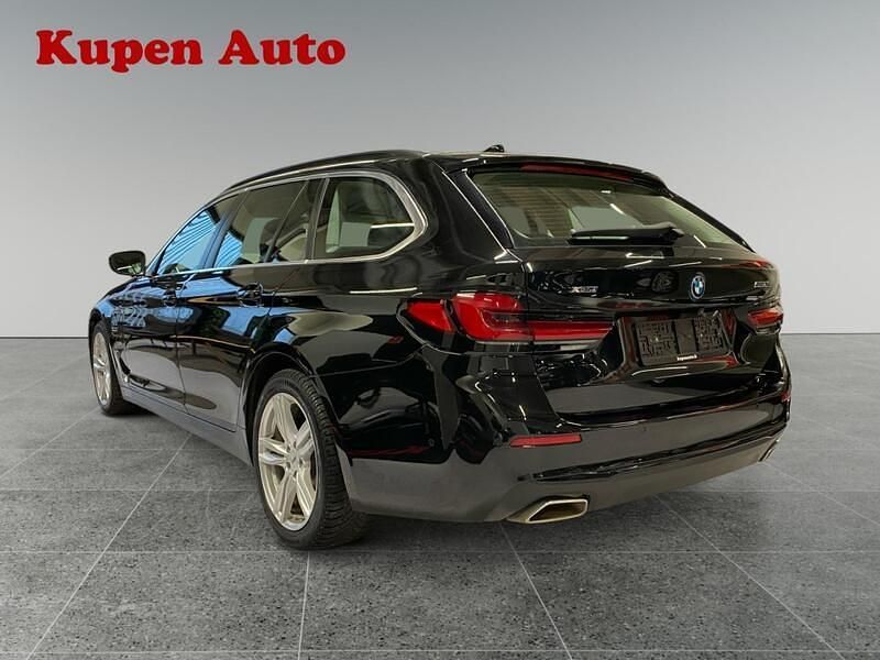 Käytetty BMW 530e 292 HP (214 kW) 2022 Farmari