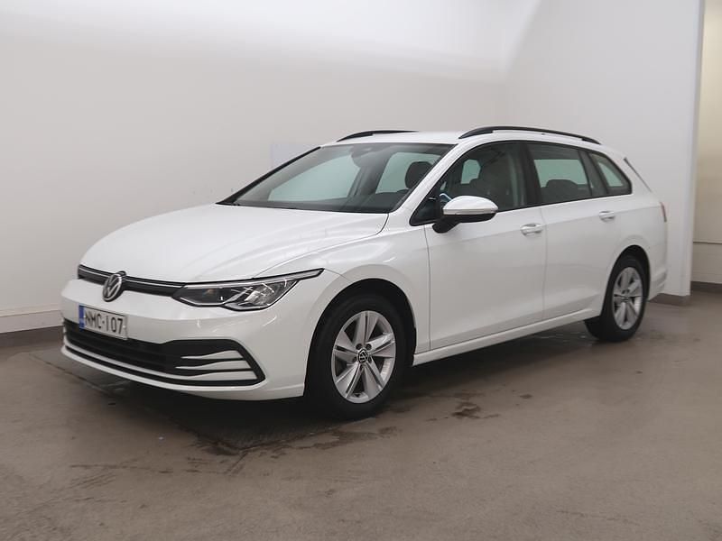 Valkoinen Käytetty 2021 VW Golf VIII Farmari | 20 900 € (Hieman kallis) - Kuva 1/3