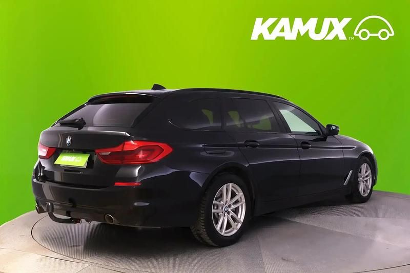 Käytetty BMW 518 150 HP (110 kW) 2019 Musta Farmari